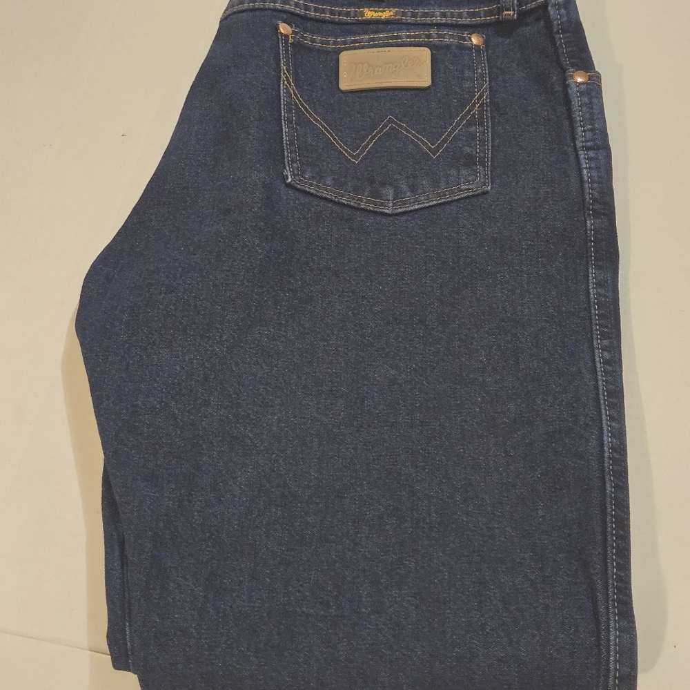 VINTAGE Wrangler Jeans Adult 35X32 Blue Denim Straight  Mens
